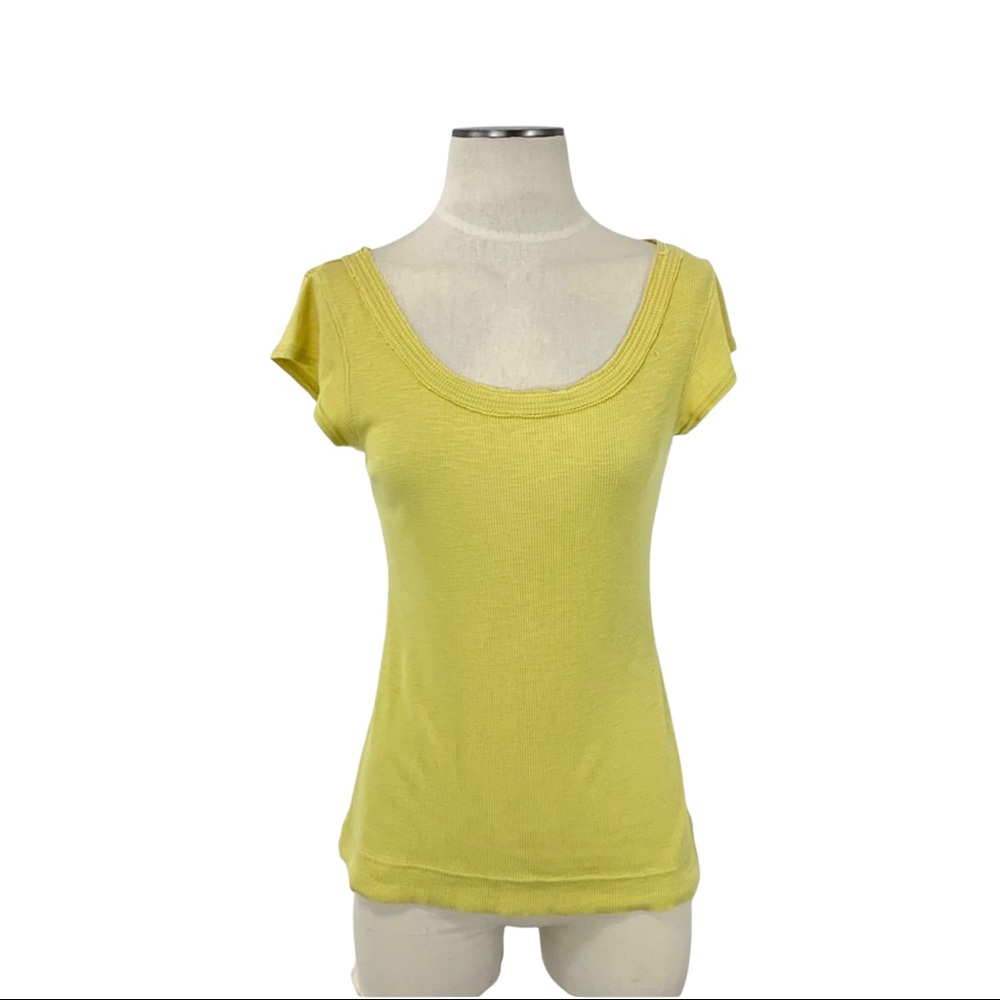 Anthropologie- Little Yellow Button Raw Edge Tee M